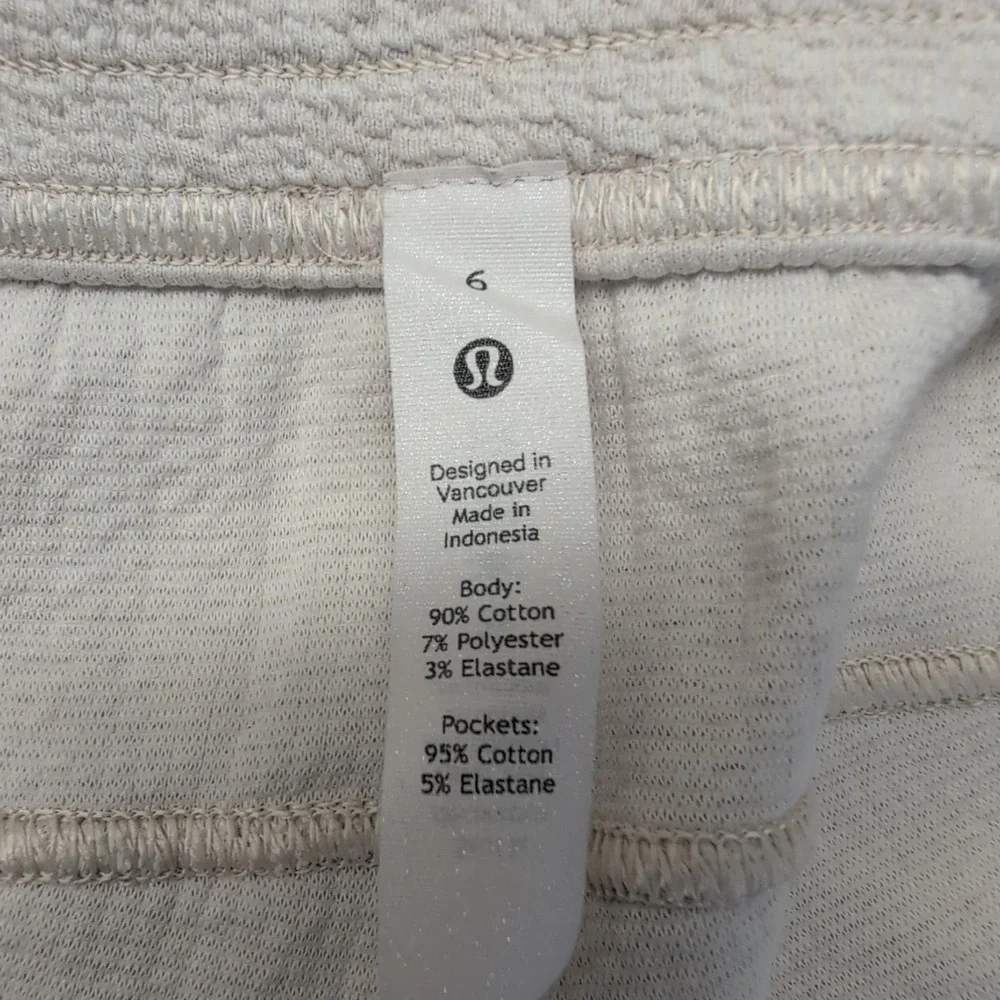 Lululemon Ribbed High-Rise Jogger 25